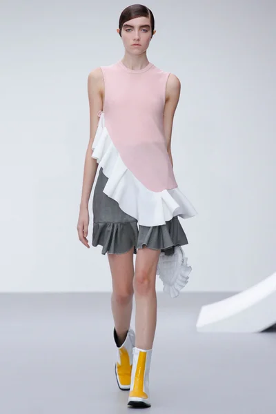 Look 2